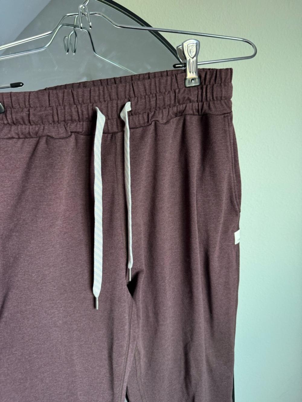 Vuori Women's Performance Drawstring Jogger Pants - size XXS (000) - Picture 6 of 7